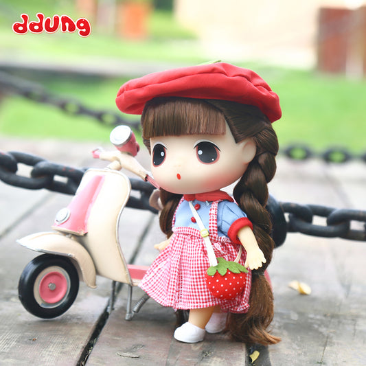 Muñeca original Ddung Doll fresa con vestido rosa Newplay - colección kawaii